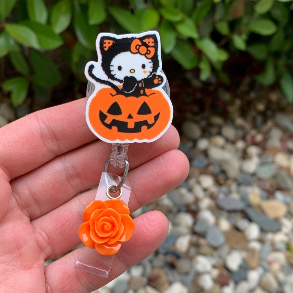 Hello Kitty Halloween Orange Pumpkin Retractable Badge Holder